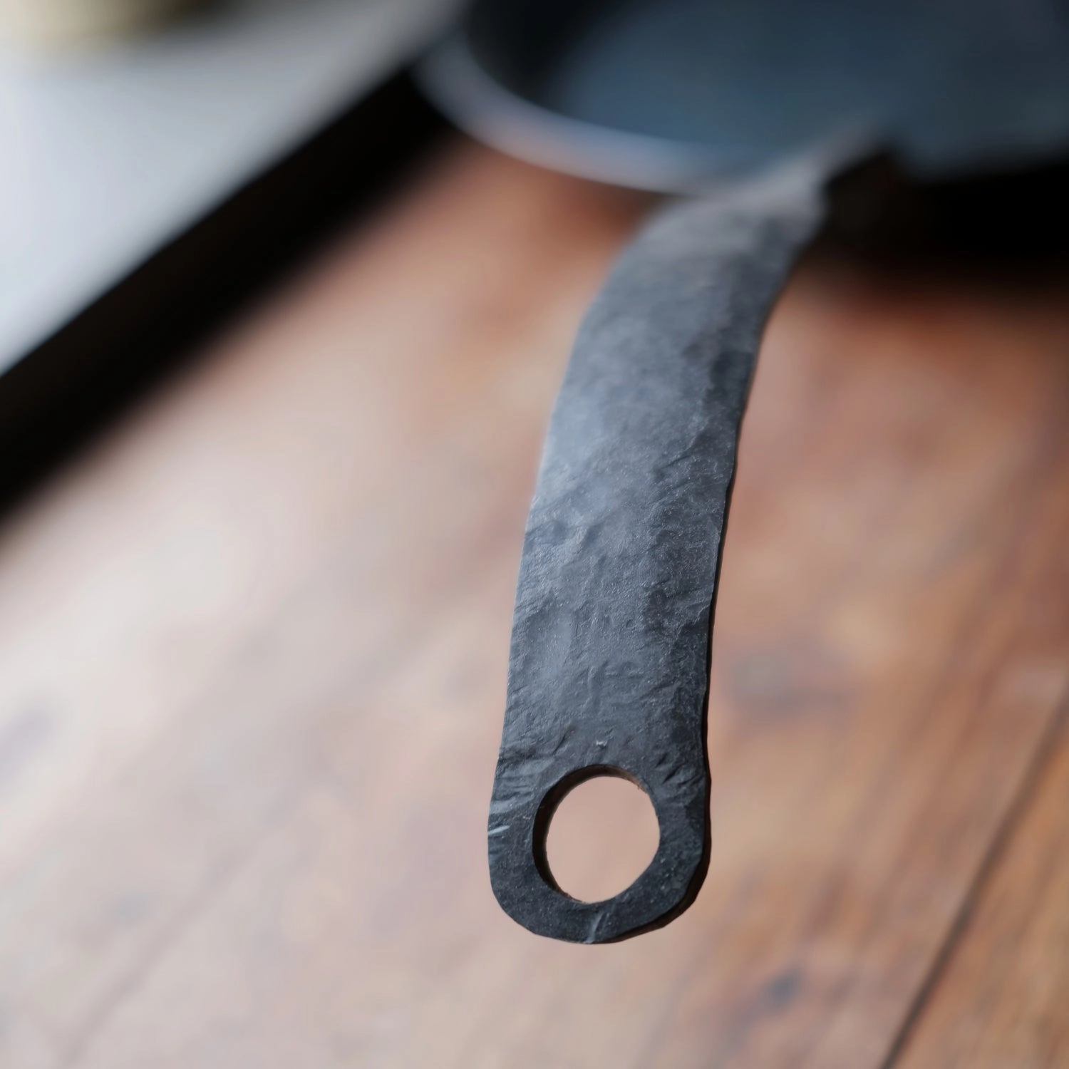 12 Fixed-Handle Skillets