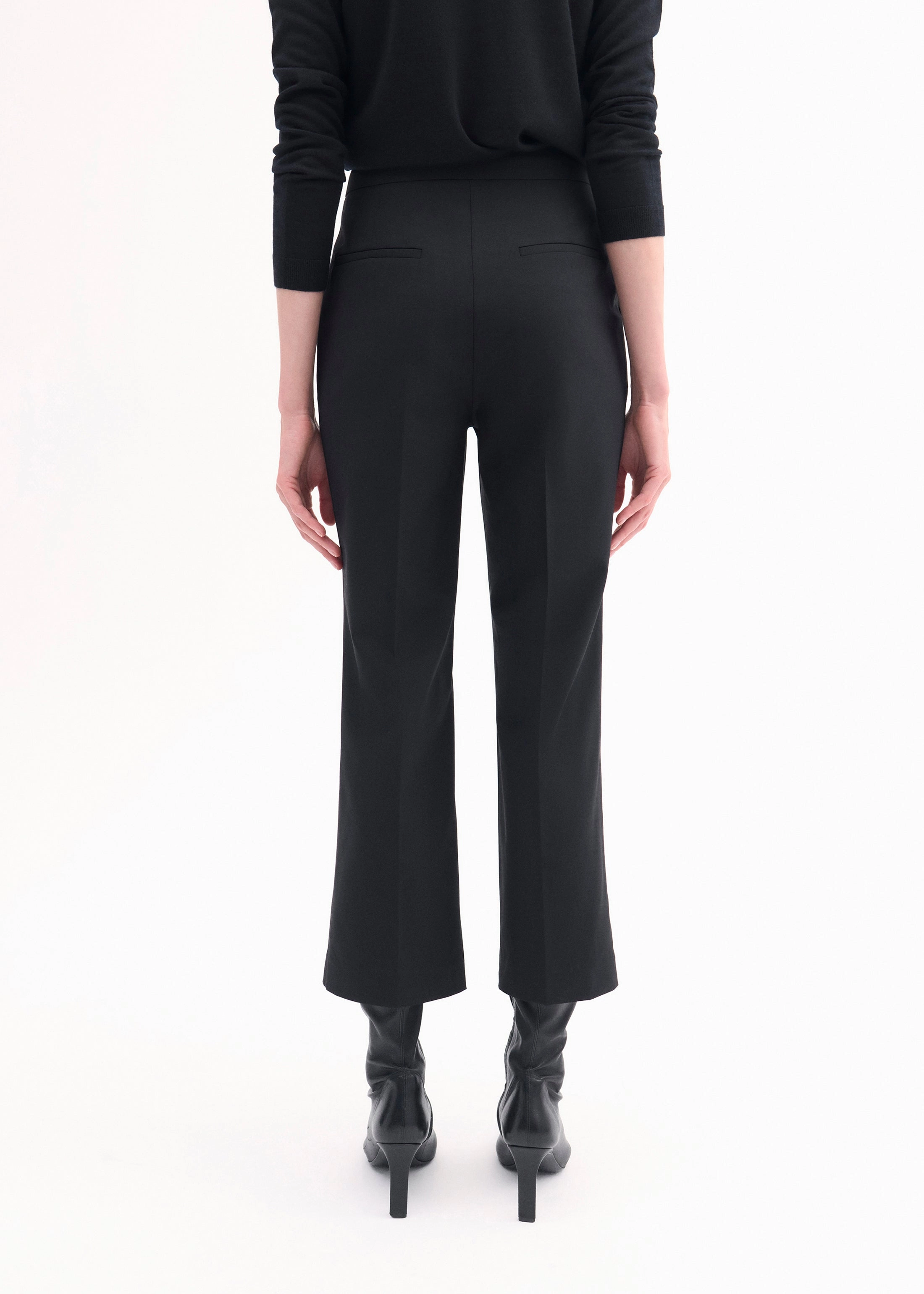 Cropped Cigarette Trouser in Virgin Wool - Black