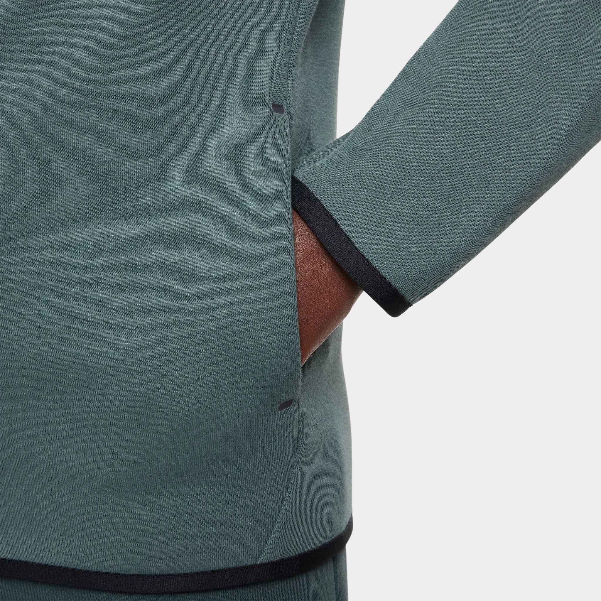 Nike Sportswear Junior Boys' Tech Fleece Hoodie / Vintage Green