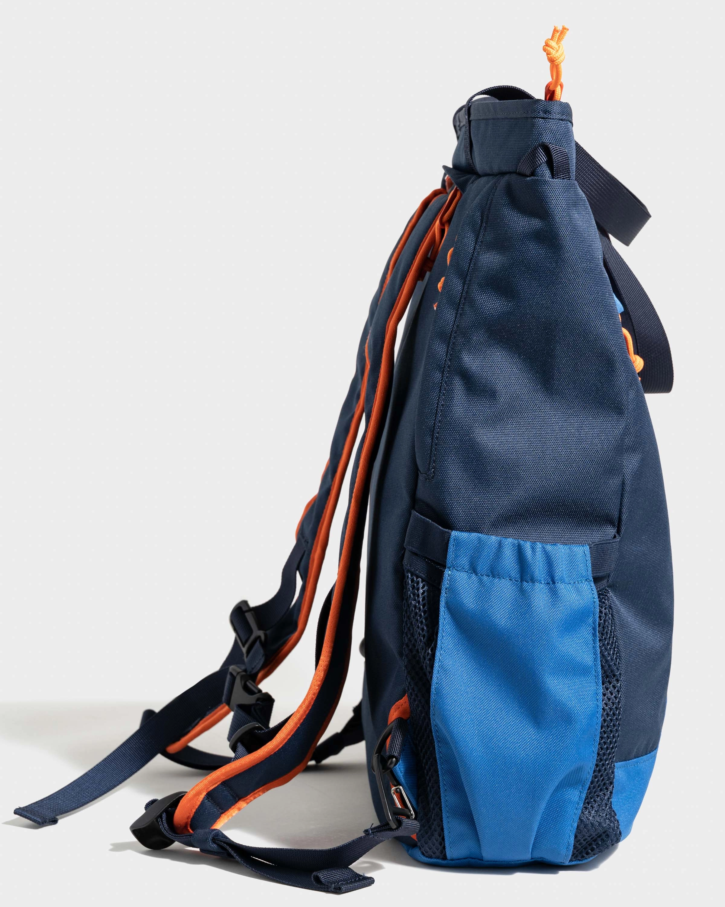 (R)evolution™ 25L Convertible Carryall