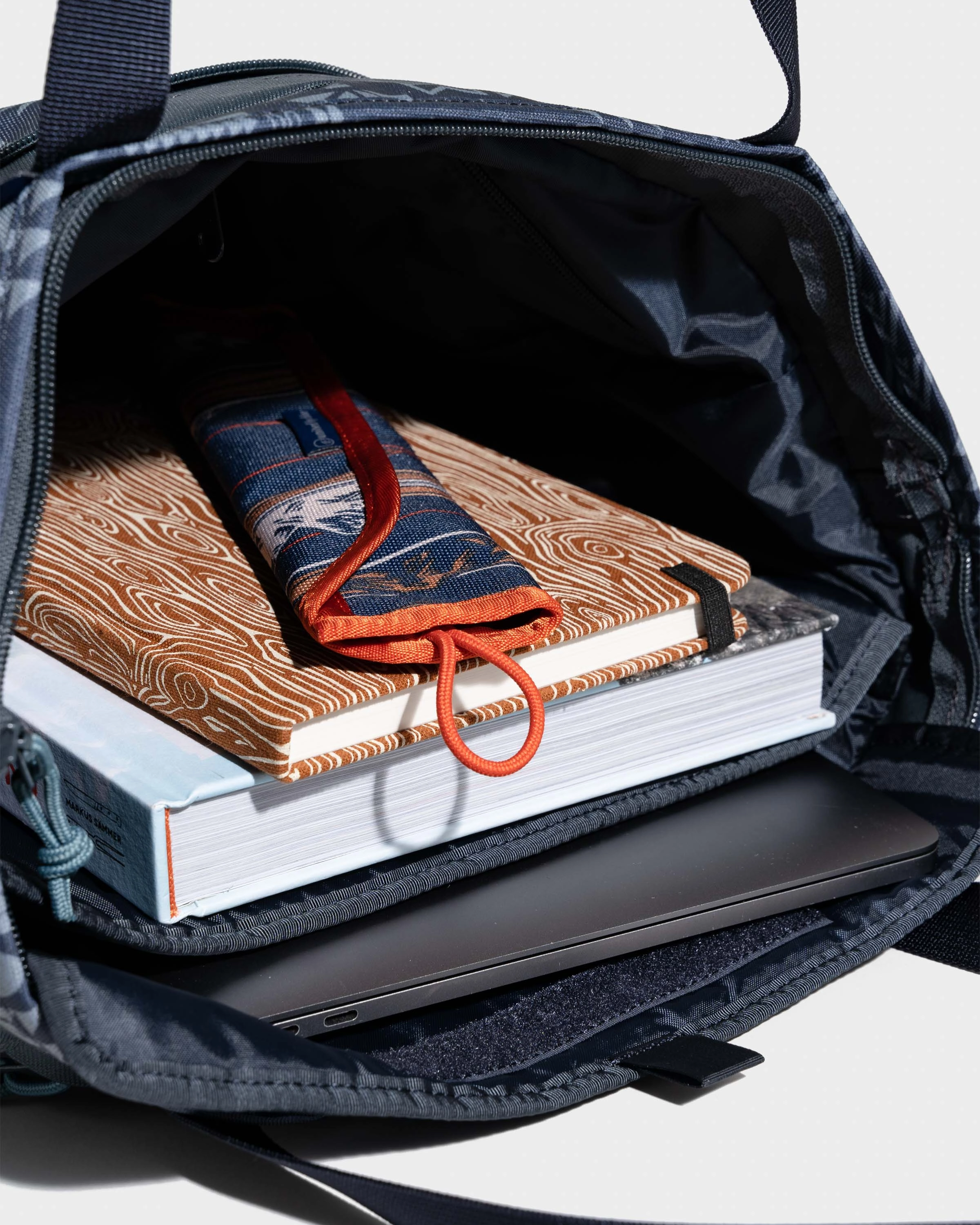 (R)evolution™ 25L Convertible Carryall